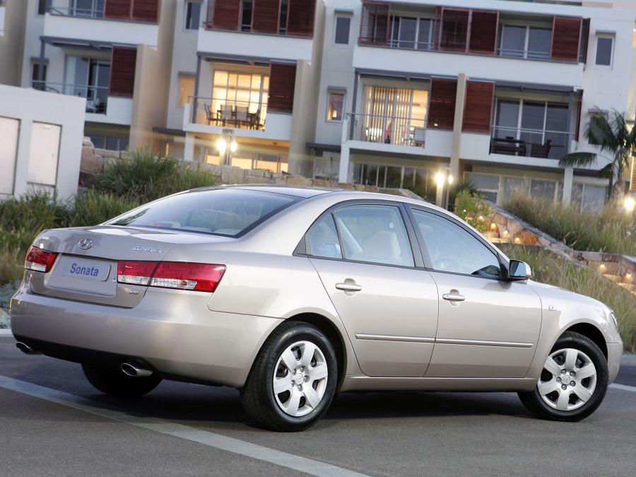  Hyundai Sonata 2005 года  (AU) (фото 8 из 11)